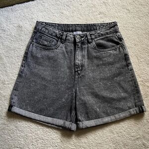 like NEW Ultra High Rise Women Cuffed Denim Shorts Size 30